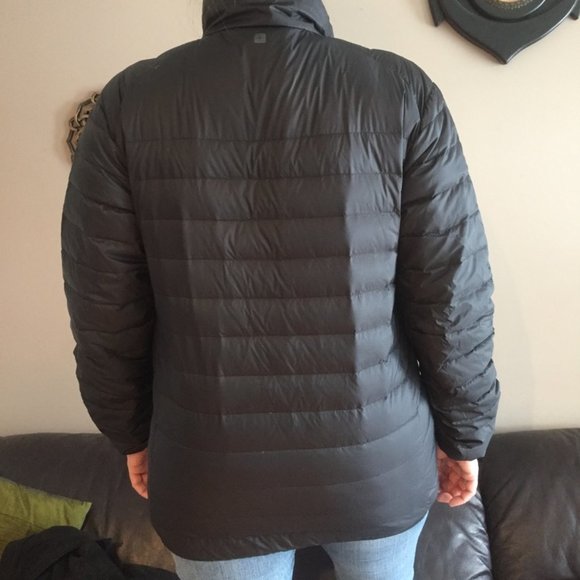 Woman's Black Puffer Jacket - Picture 3 of 4